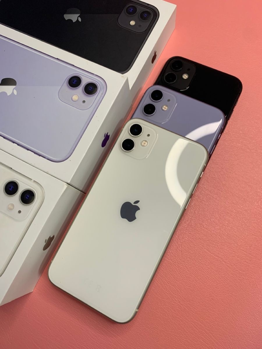 iPhone 11